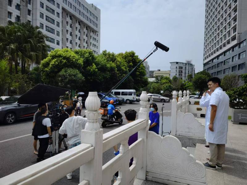 龙城区广告片拍摄公司低成本实现高规格制作的诀窍